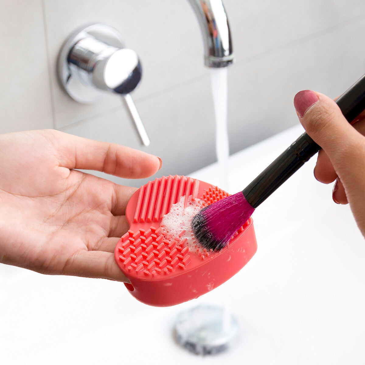 Heart Silicone Makeup Brush Cleaner Pad Makeup Brush Cleaning Tool