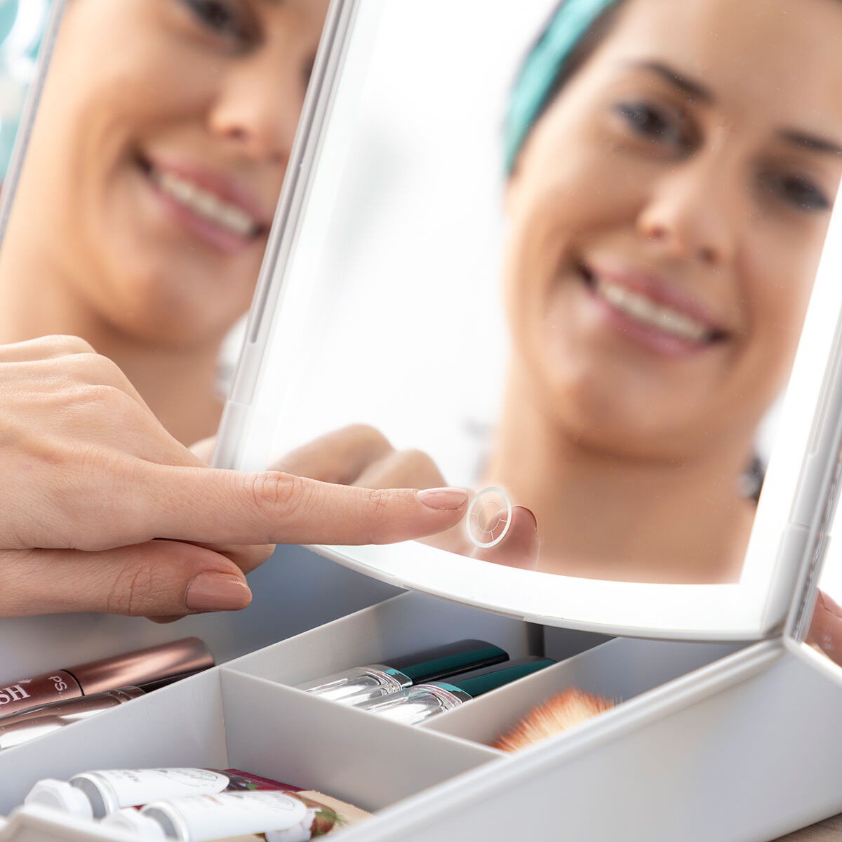 compact folding makeup mirror for dressing table